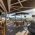 Petit Palace (adults Only) מלון סנטוריני