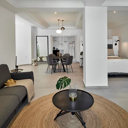 Отель Petit Palace (adults Only)
