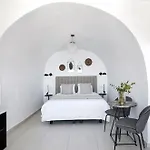 Hotel Petit Palace