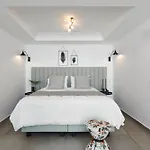 Petit Palace Hotel