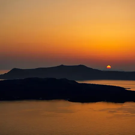 فندق بوتي بالاس سويتس ثيرا