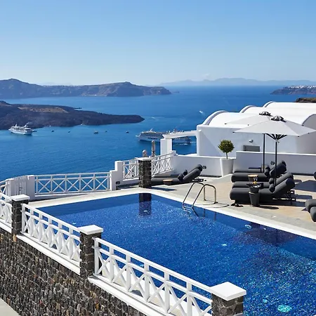 بوتي بالاس سويتس 4* ثيرا